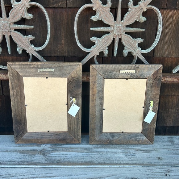 Set of 2 Original Oil Paintings in Wood Frames. Pear and Peach Paintings - Picture 5 of 10